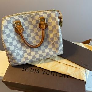 Authentic Louis Vuitton Speedy 25 Damien Azur. Good condition. Negotiate